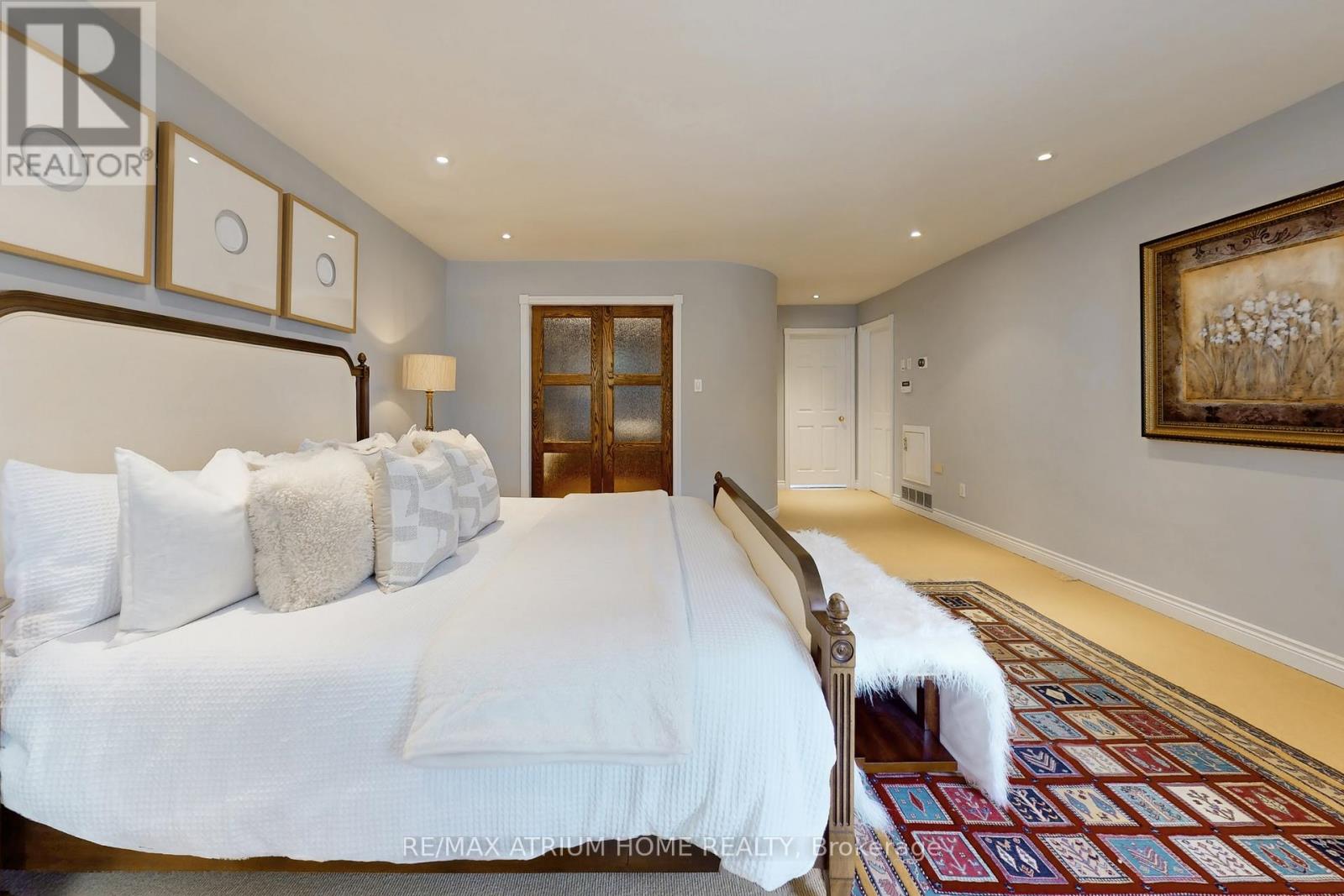 19 LIMCOMBE DRIVE - 24