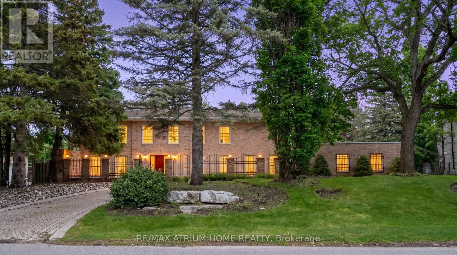 19 LIMCOMBE DRIVE - 49