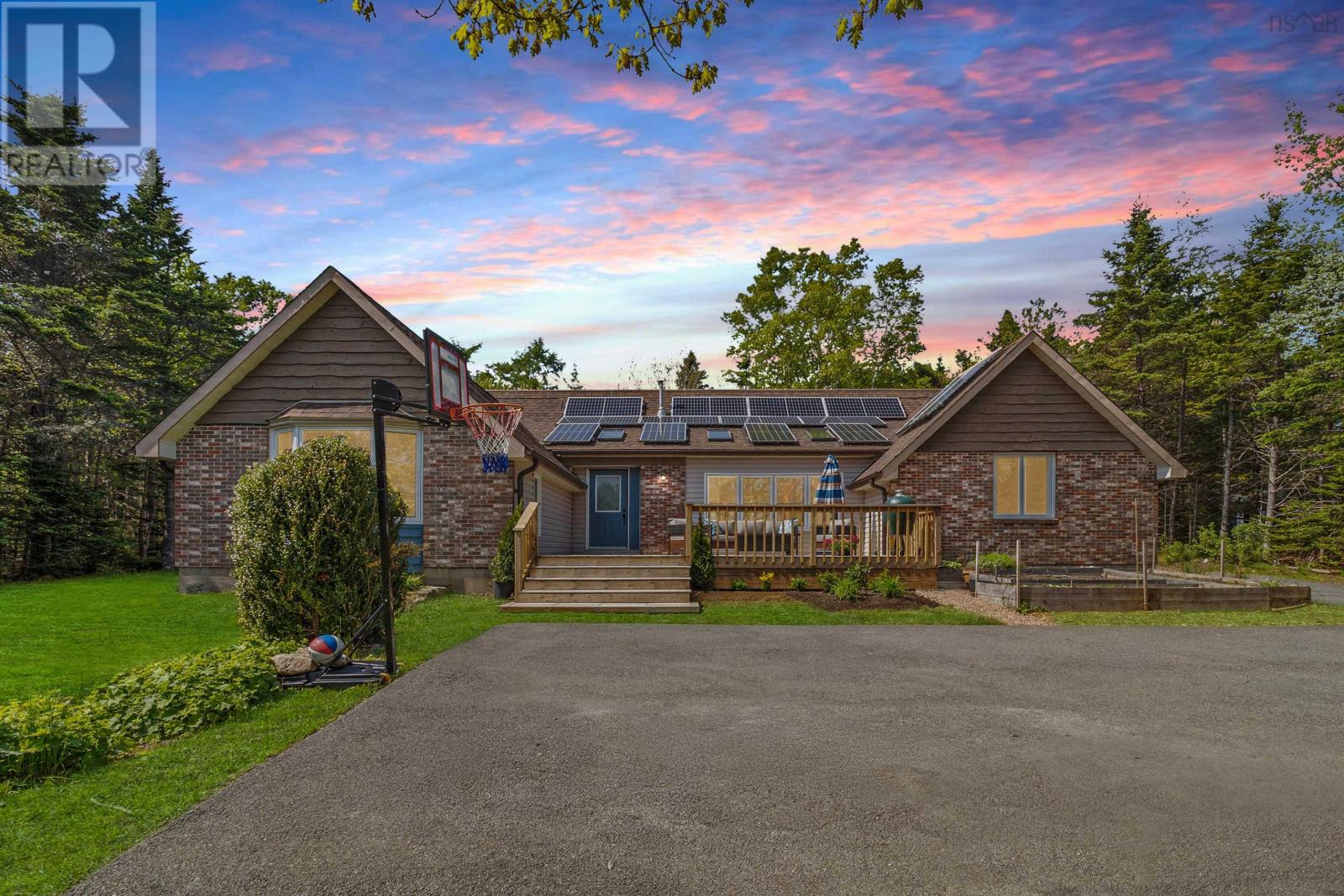 Property 49 of 51 of 252 Hillside Drive