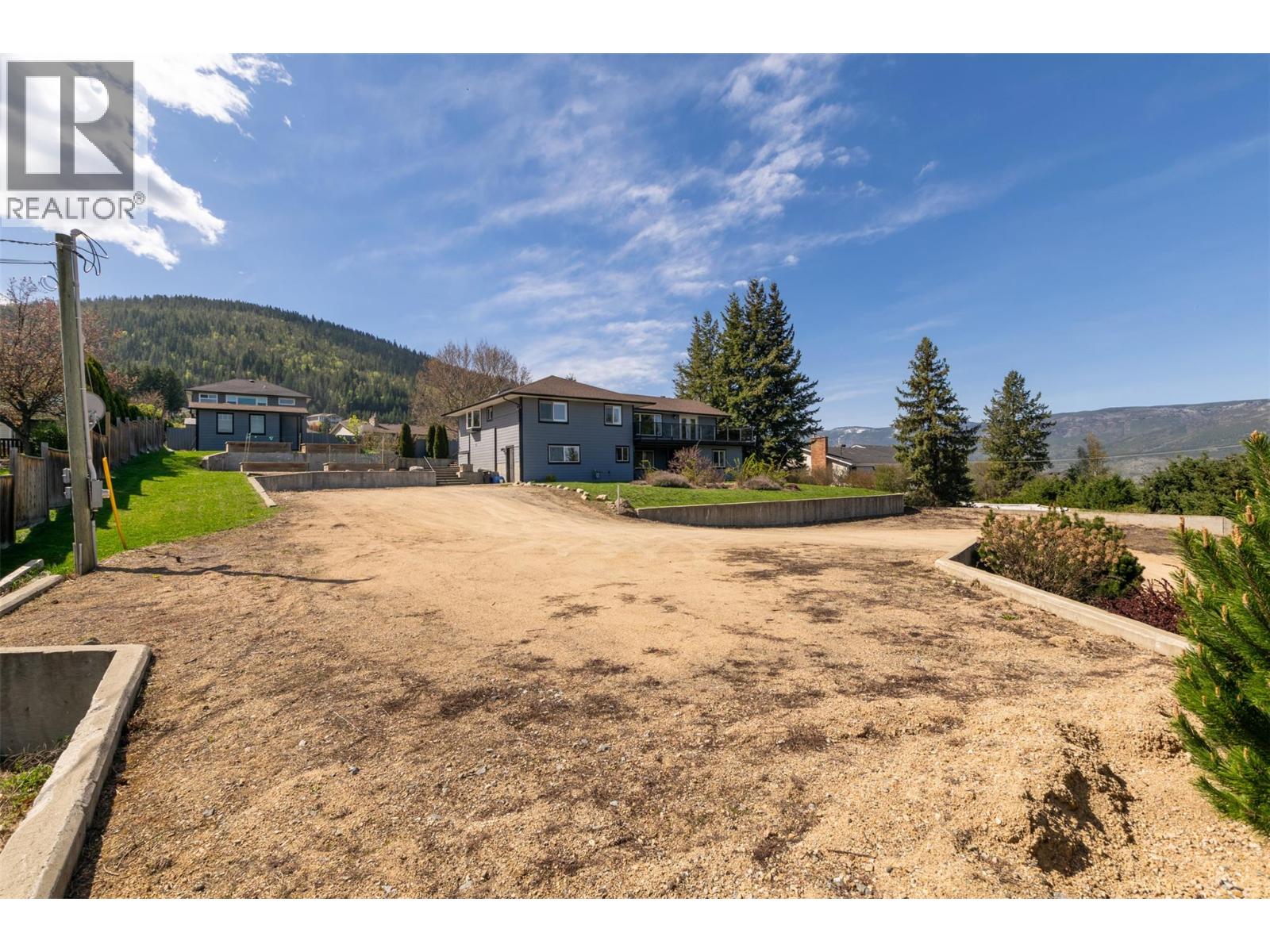 1350 13 Avenue SE - photo 4