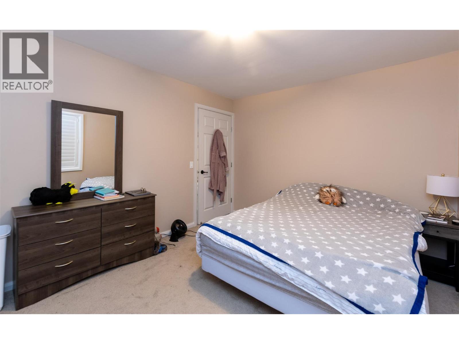2nd Upstairs Bedroom