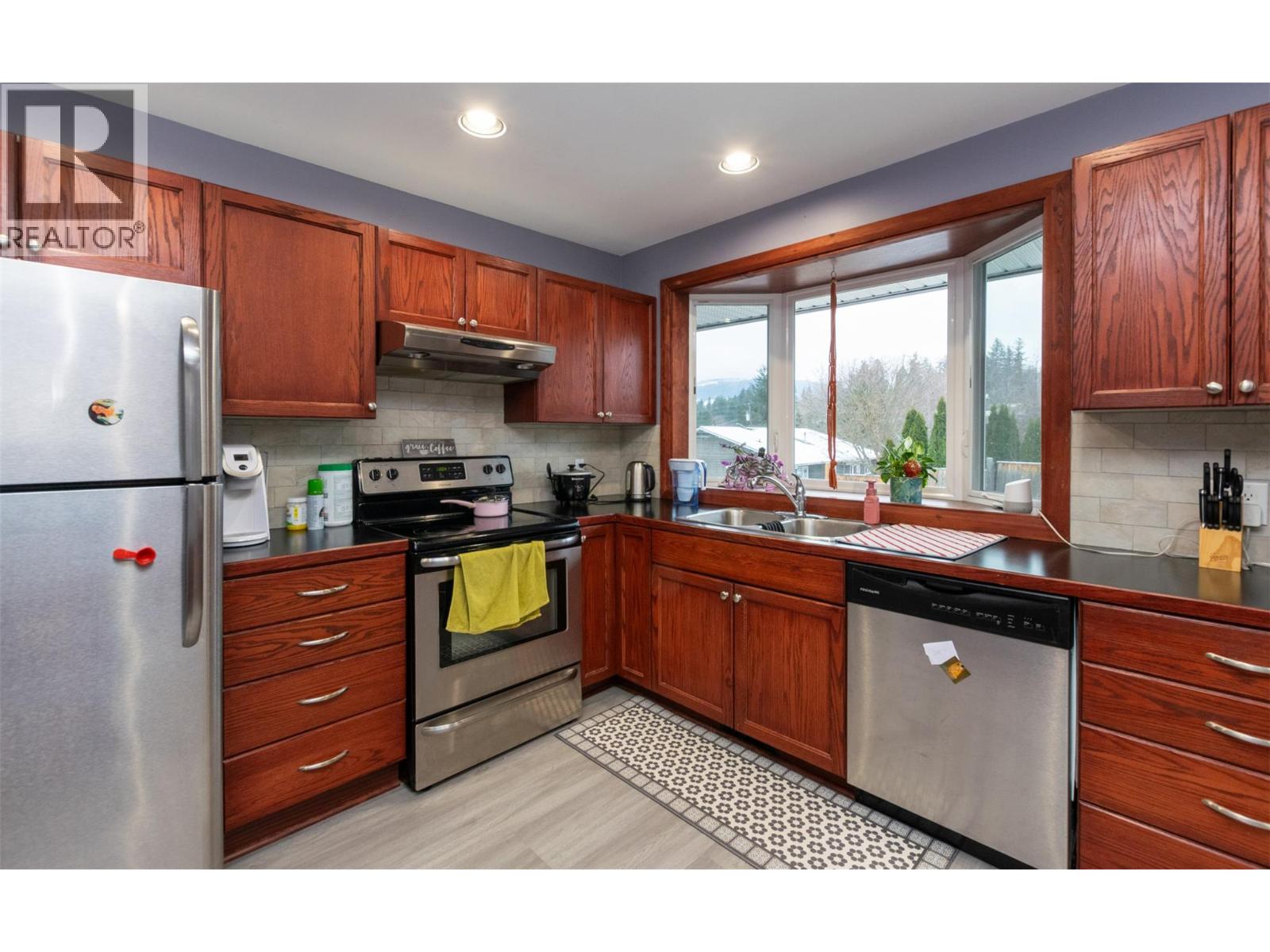 1350 13 Avenue SE - 13