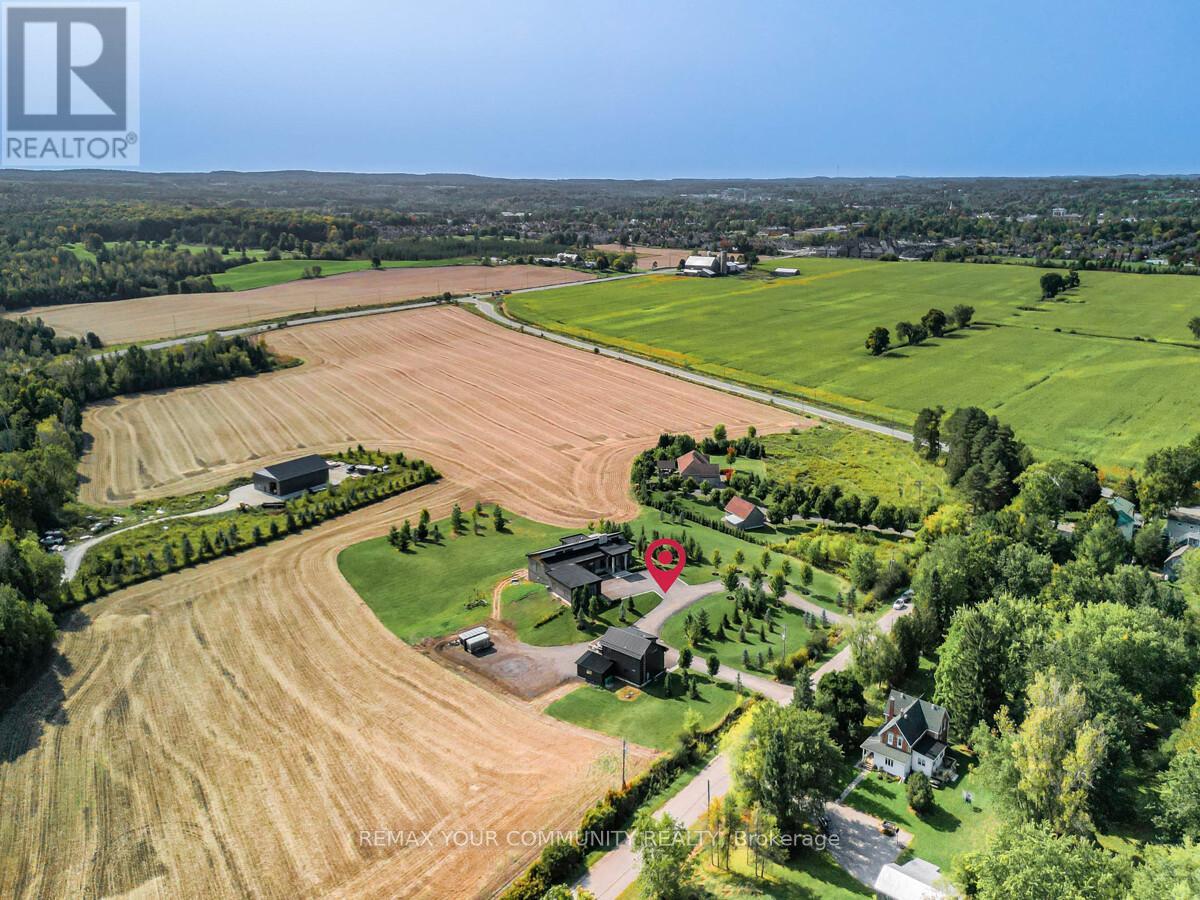 6 Minute Drive From All Amenities