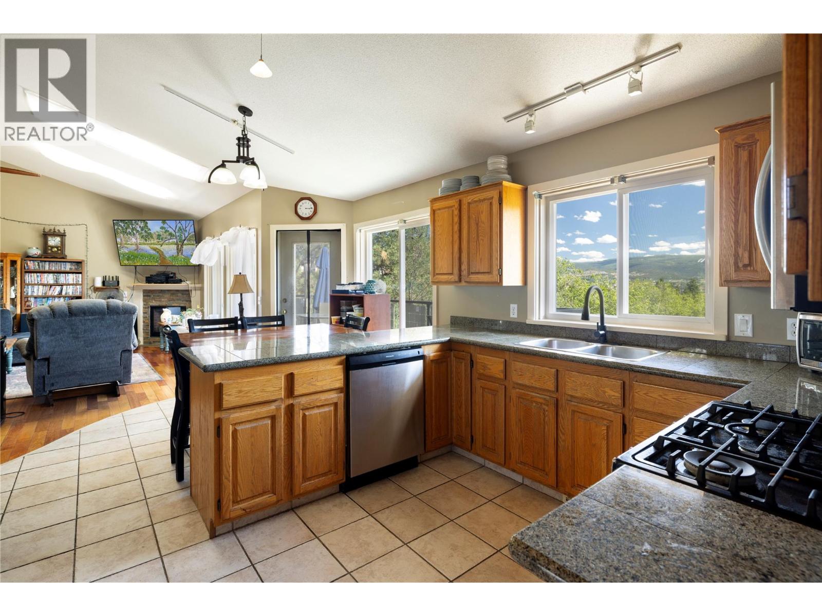 2391 Nahanni Court, Kelowna