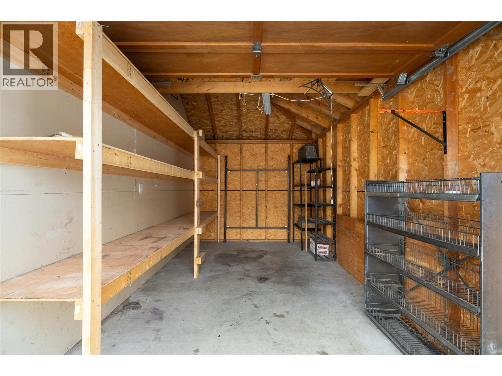  6972 Cummins Road, Vernon