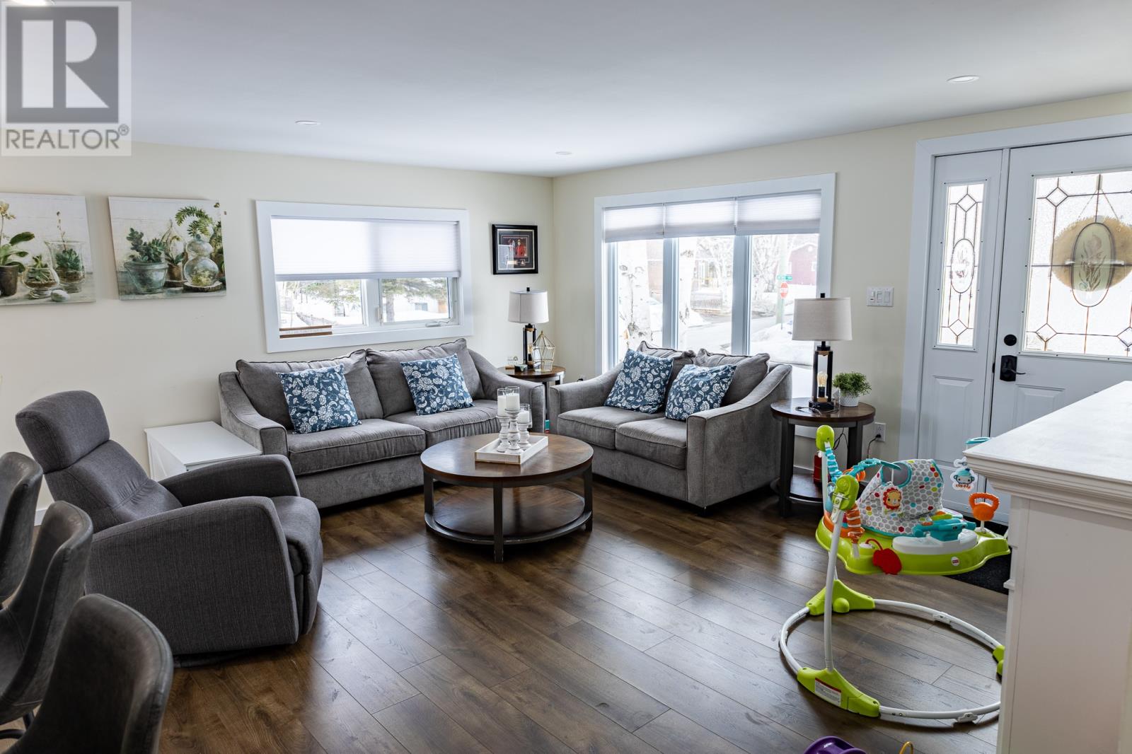 18 SEVENTH AVENUE - 14