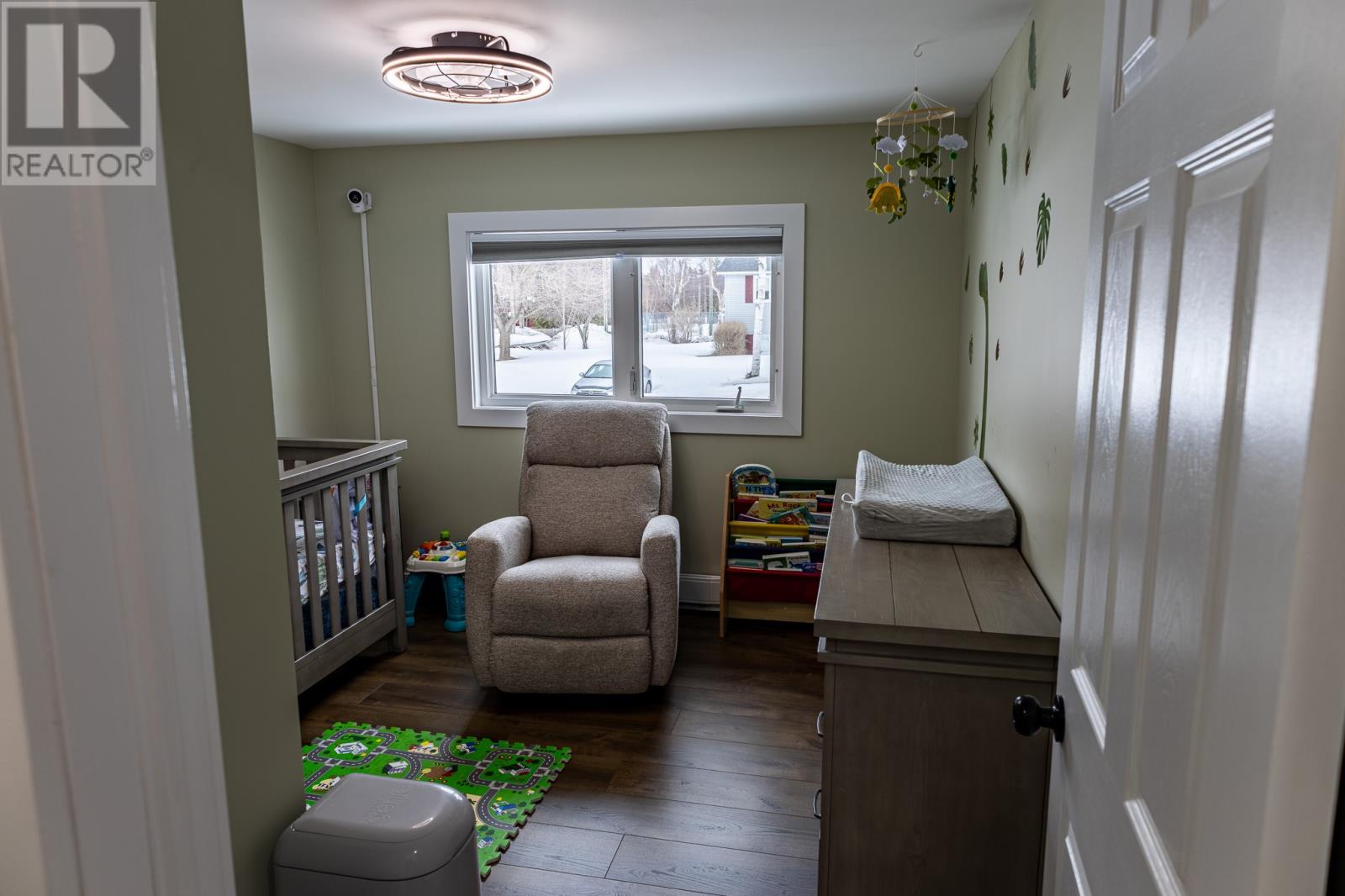 18 SEVENTH AVENUE - 19