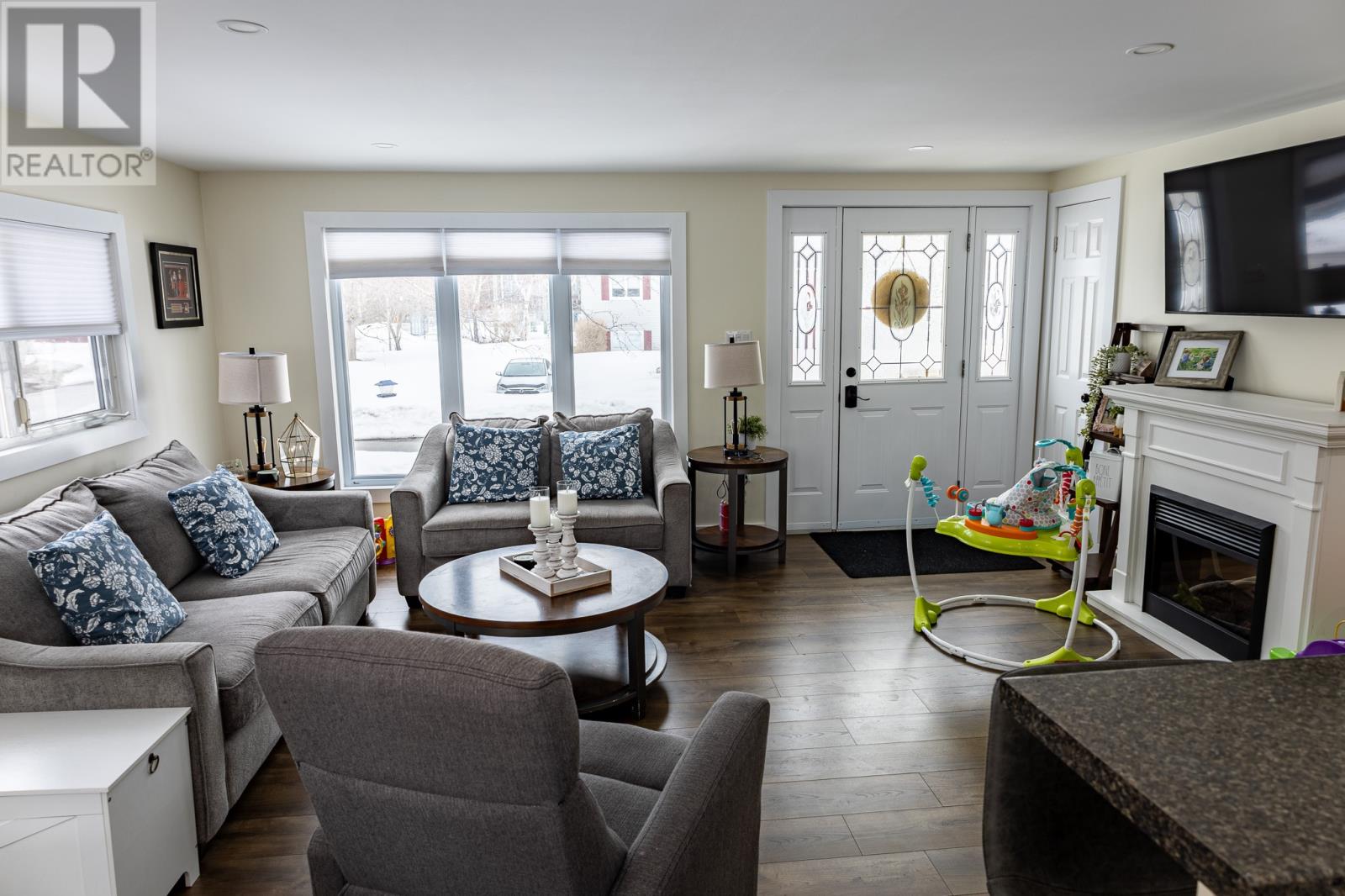 18 SEVENTH AVENUE - 13