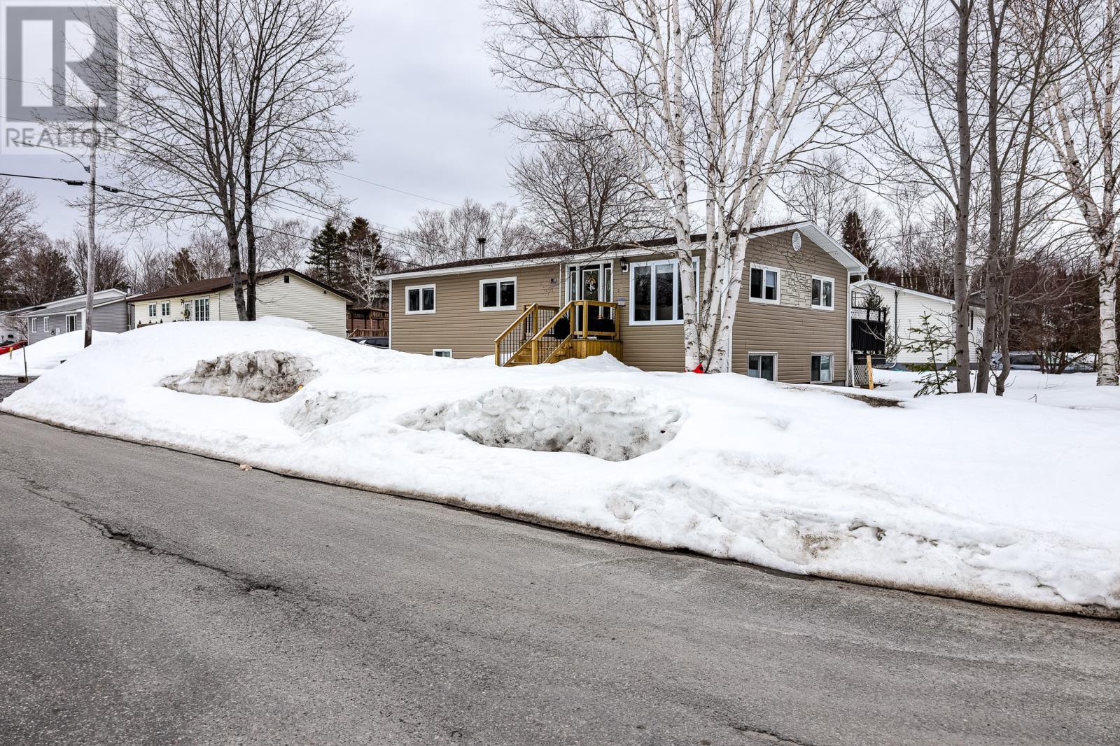 18 SEVENTH AVENUE - 5