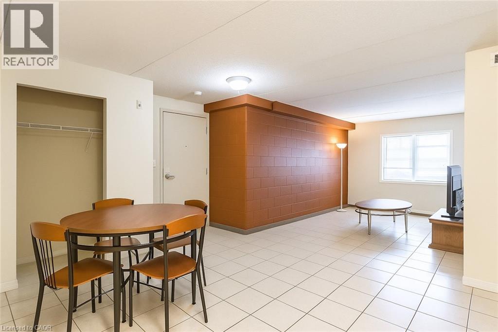 261 LESTER Street Unit# 301, Waterloo, Ontario, N2L3W6 — Photo 12