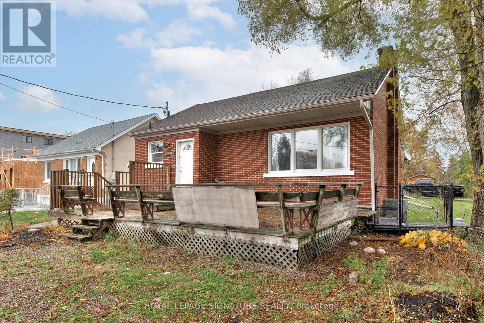 Unit 1 private patio and garden