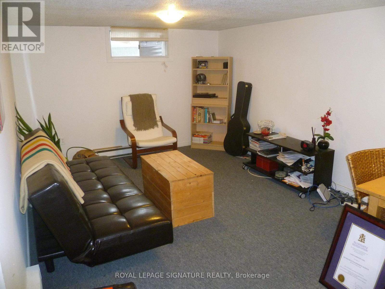 Unit 4 living rm