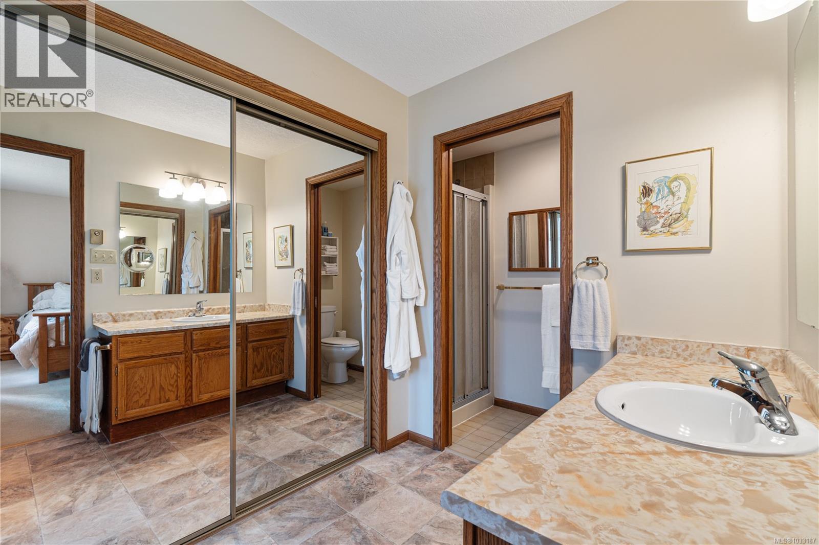 1156 Wedgewood Close - 27