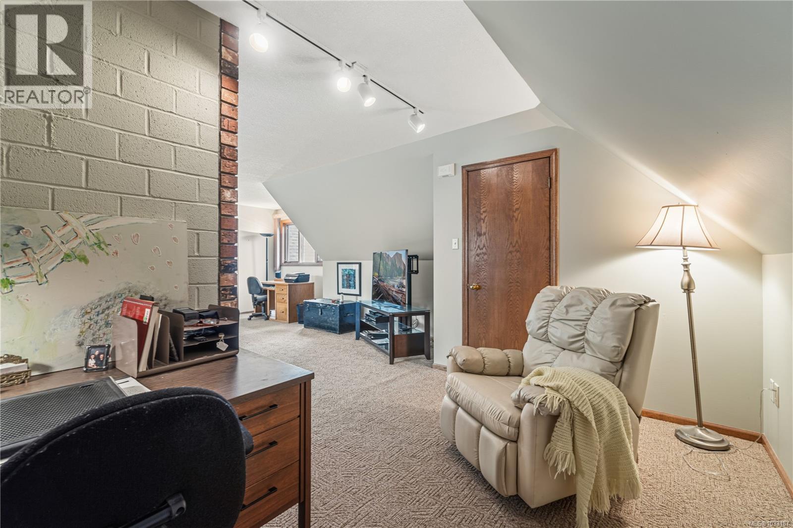 1156 Wedgewood Close - 42