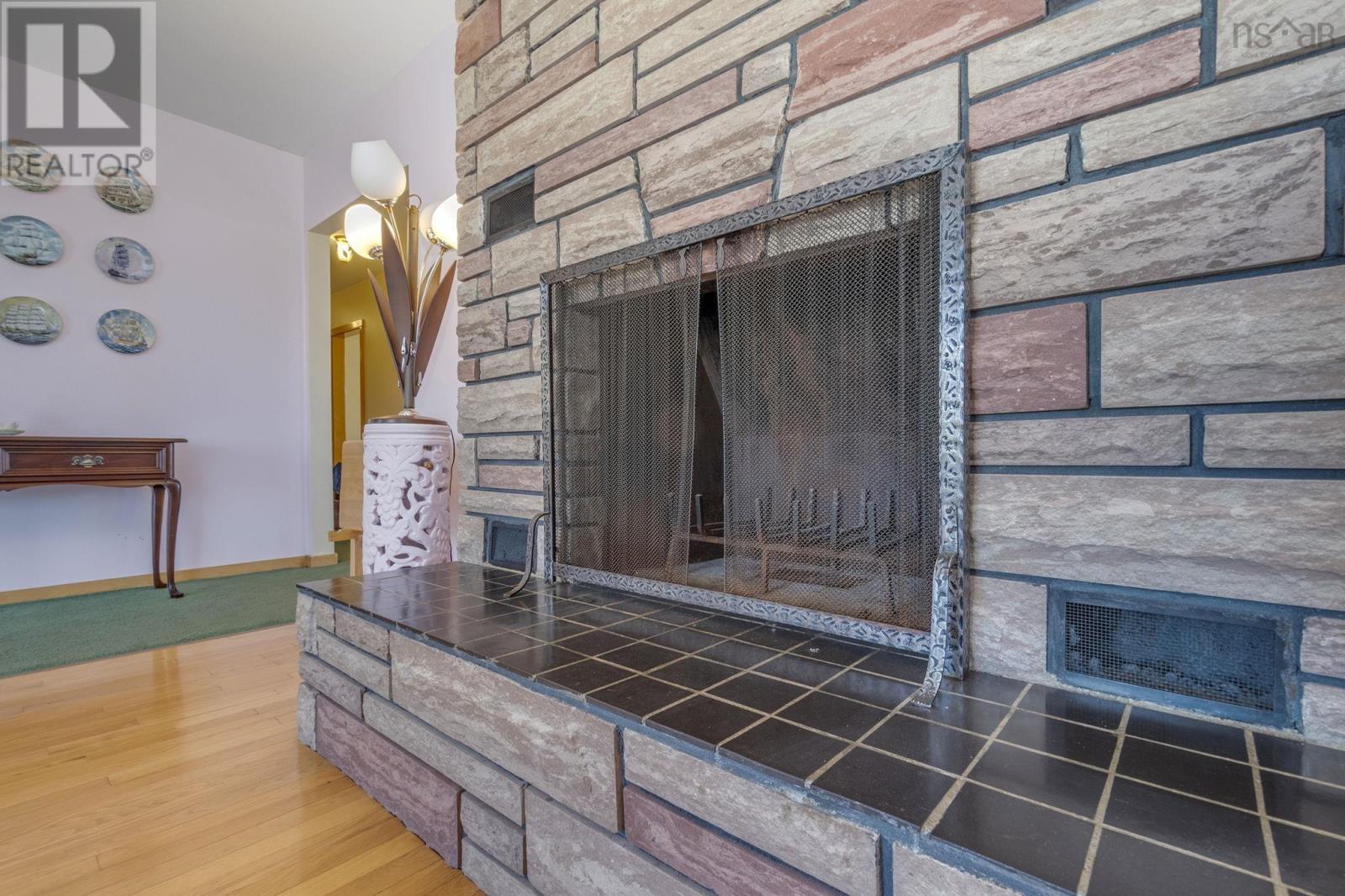 Property 17 of 40 of 777 1 Highway