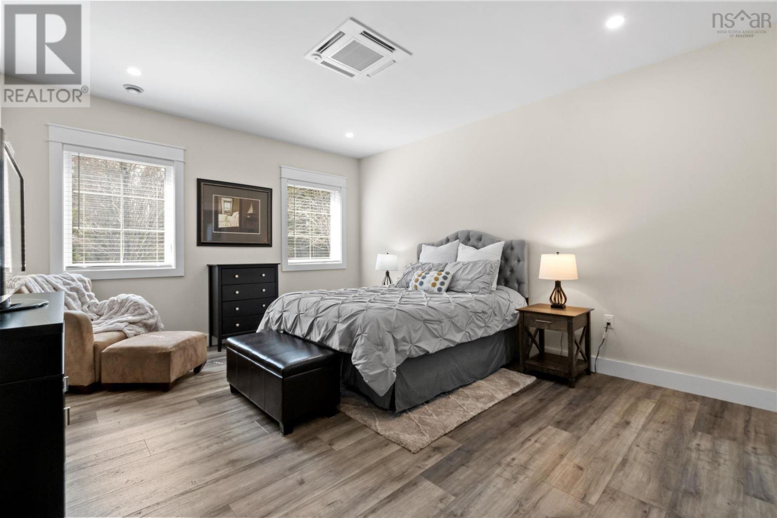 Property 21 of 49 of 139 Belle Drive