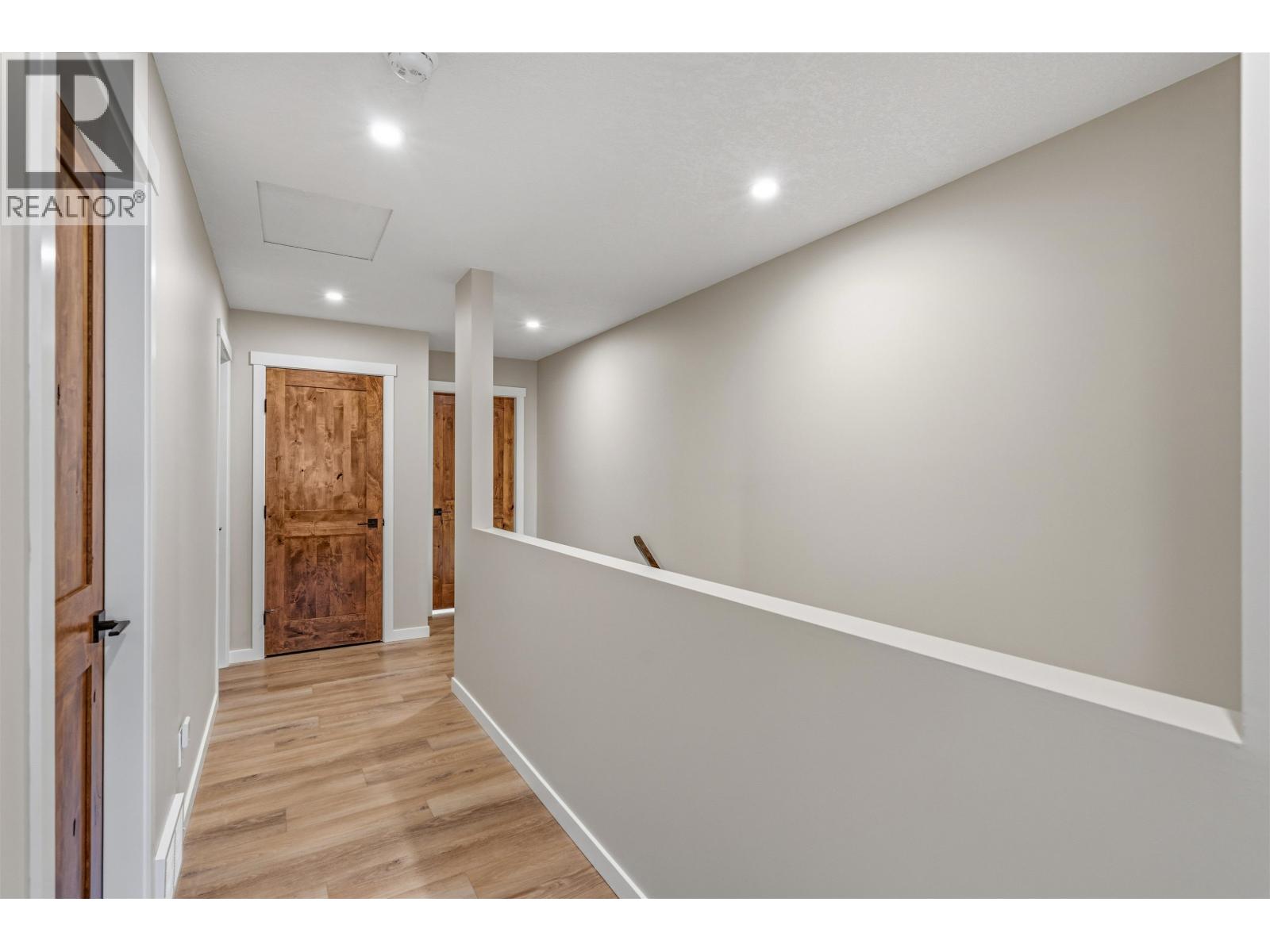 #105 7000 HUSBAND DRIVE - 33