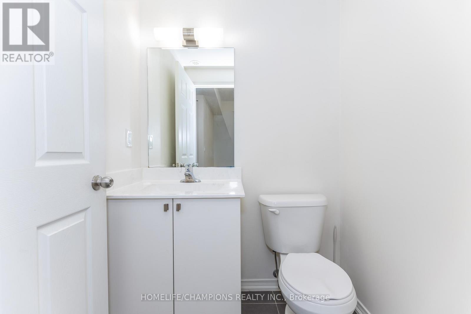 201 - 8825 SHEPPARD AVENUE E — photo 18