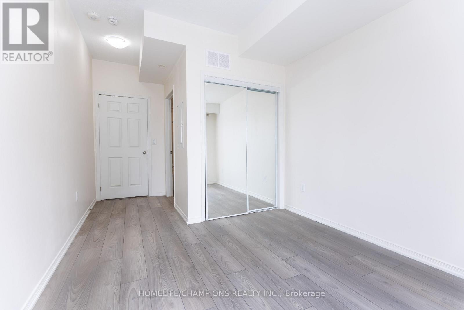 #201 8825 SHEPPARD AVENUE E - 19