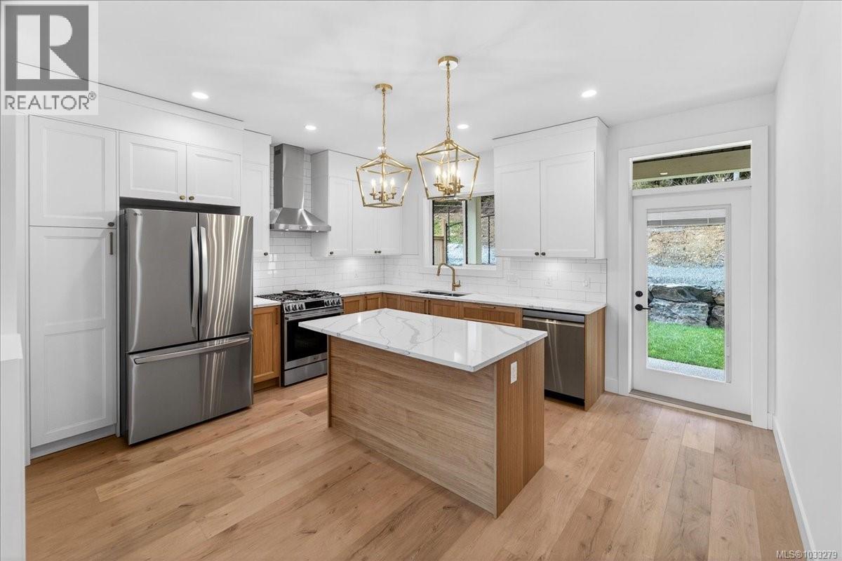  2584 Nickson Way, Sooke