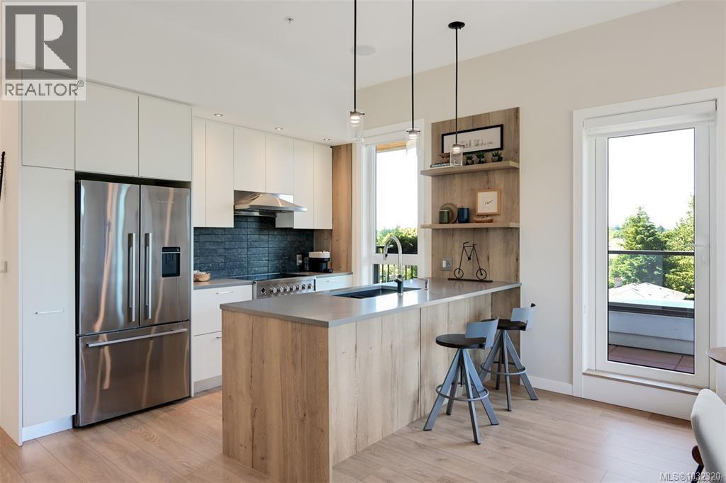 409 1588 North Dairy Road, Saanich