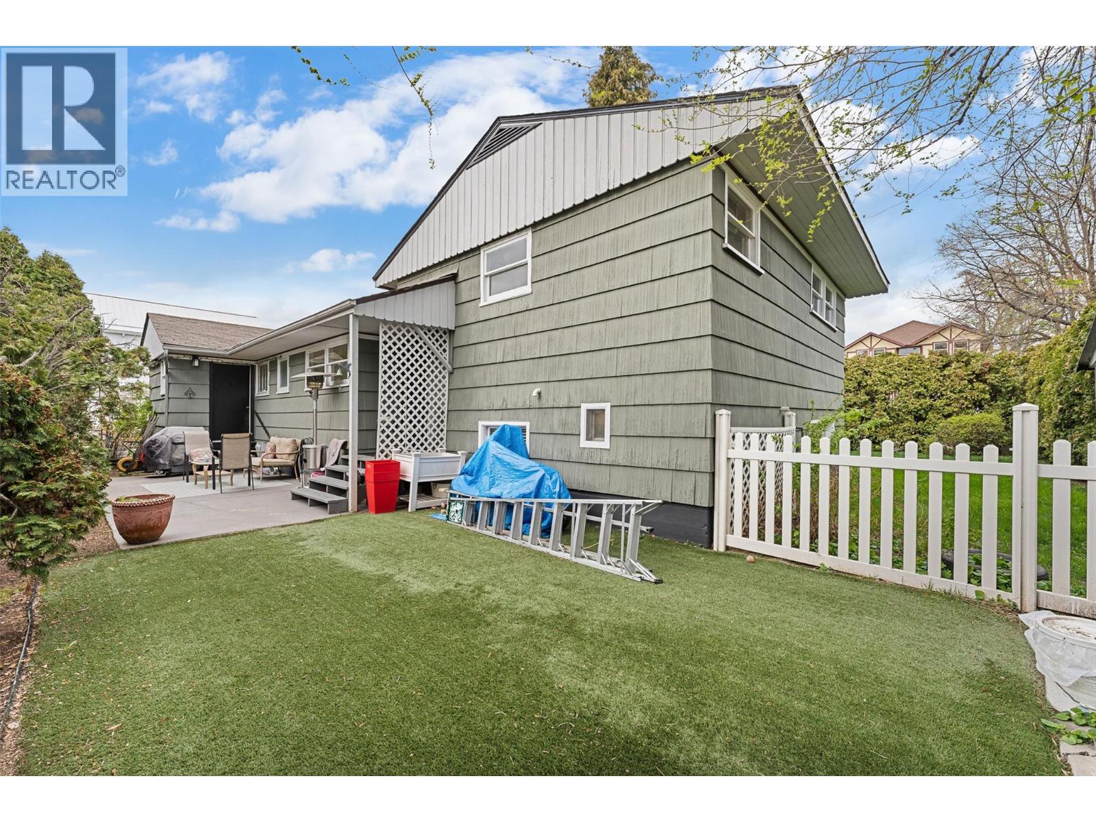  471 Cadder Avenue, Kelowna