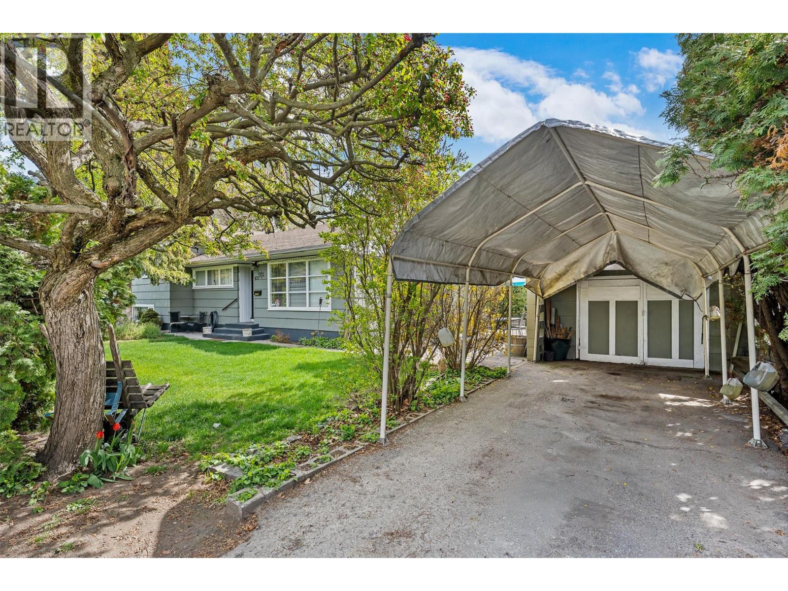 471 Cadder Avenue - 28