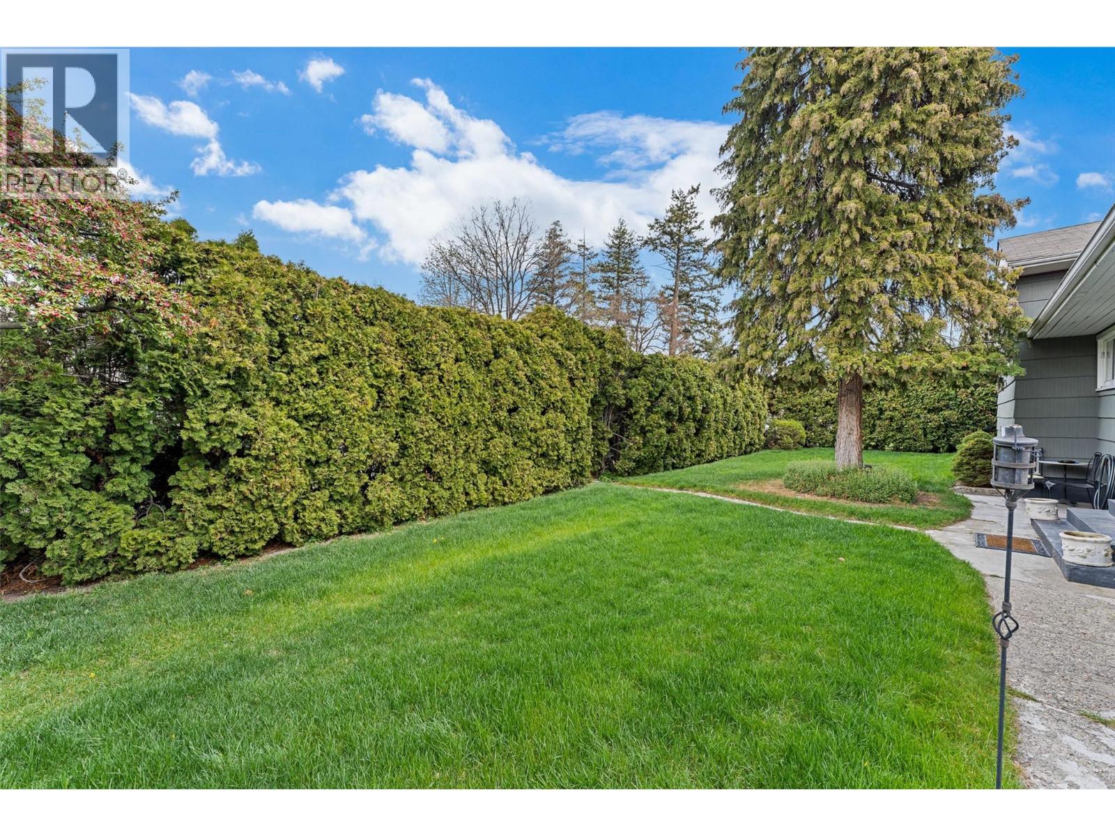 471 Cadder Avenue - 4