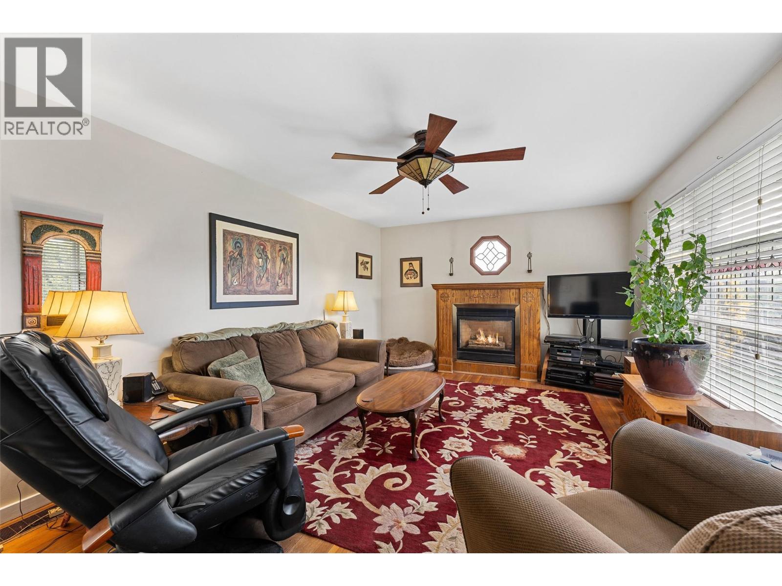  471 Cadder Avenue, Kelowna