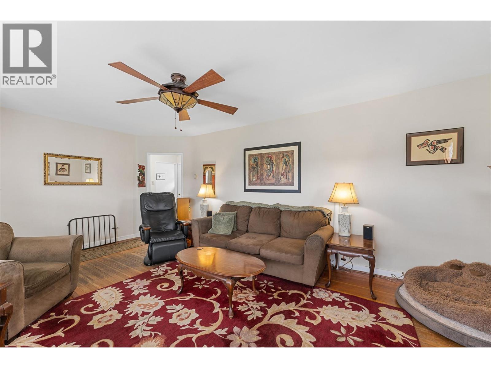  471 Cadder Avenue, Kelowna