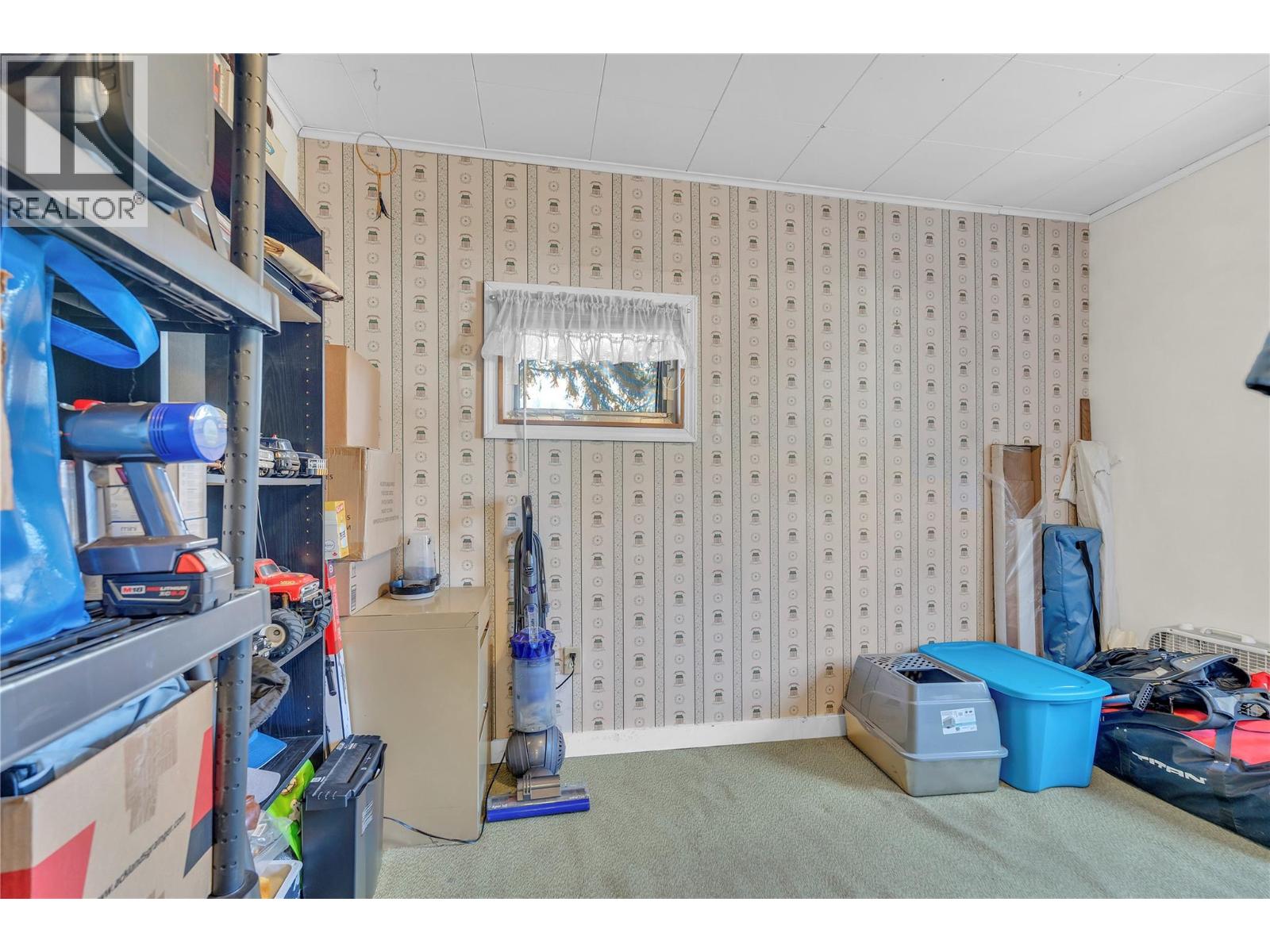  292 ANGELA Avenue, Princeton