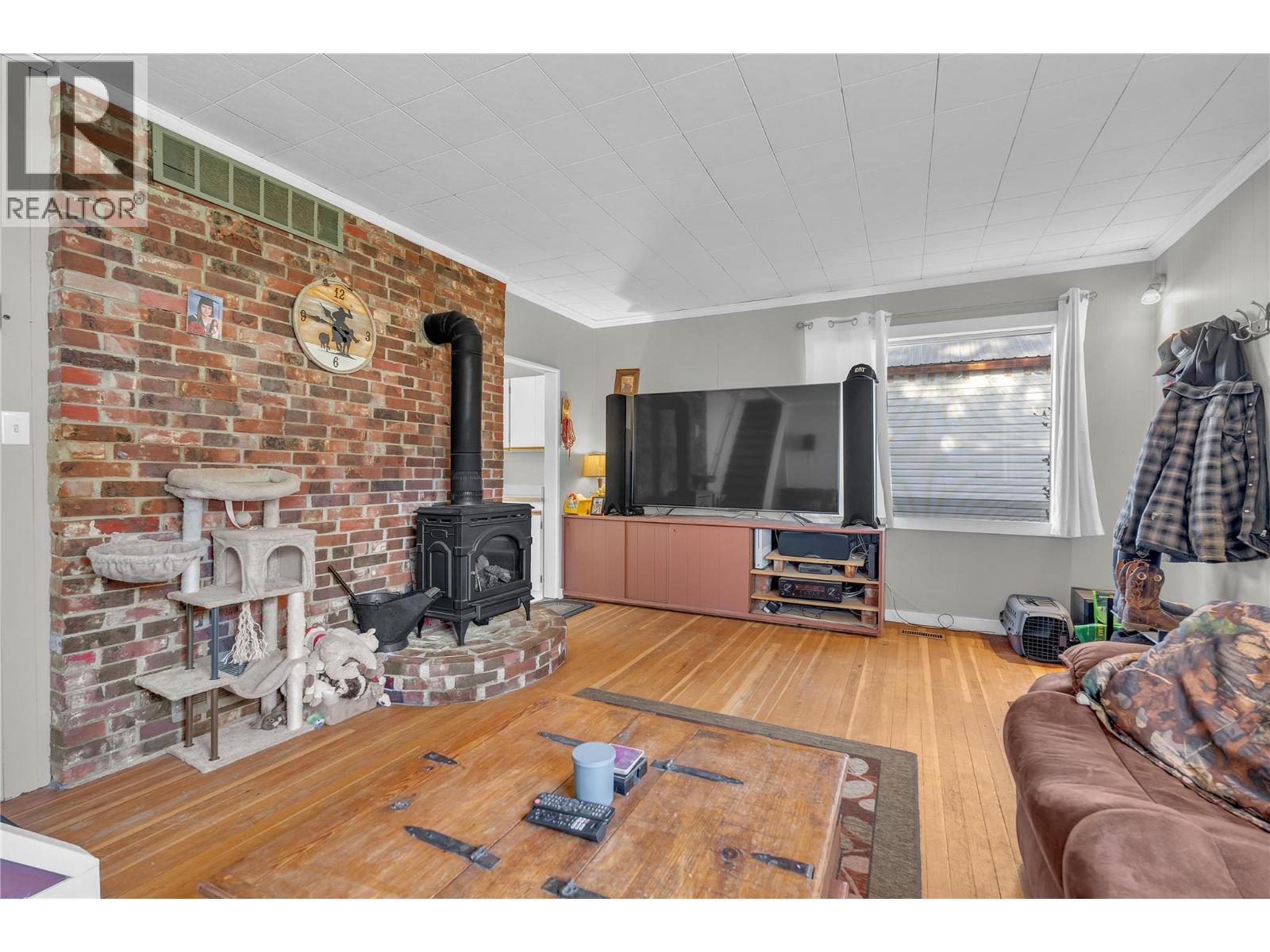  292 ANGELA Avenue, Princeton