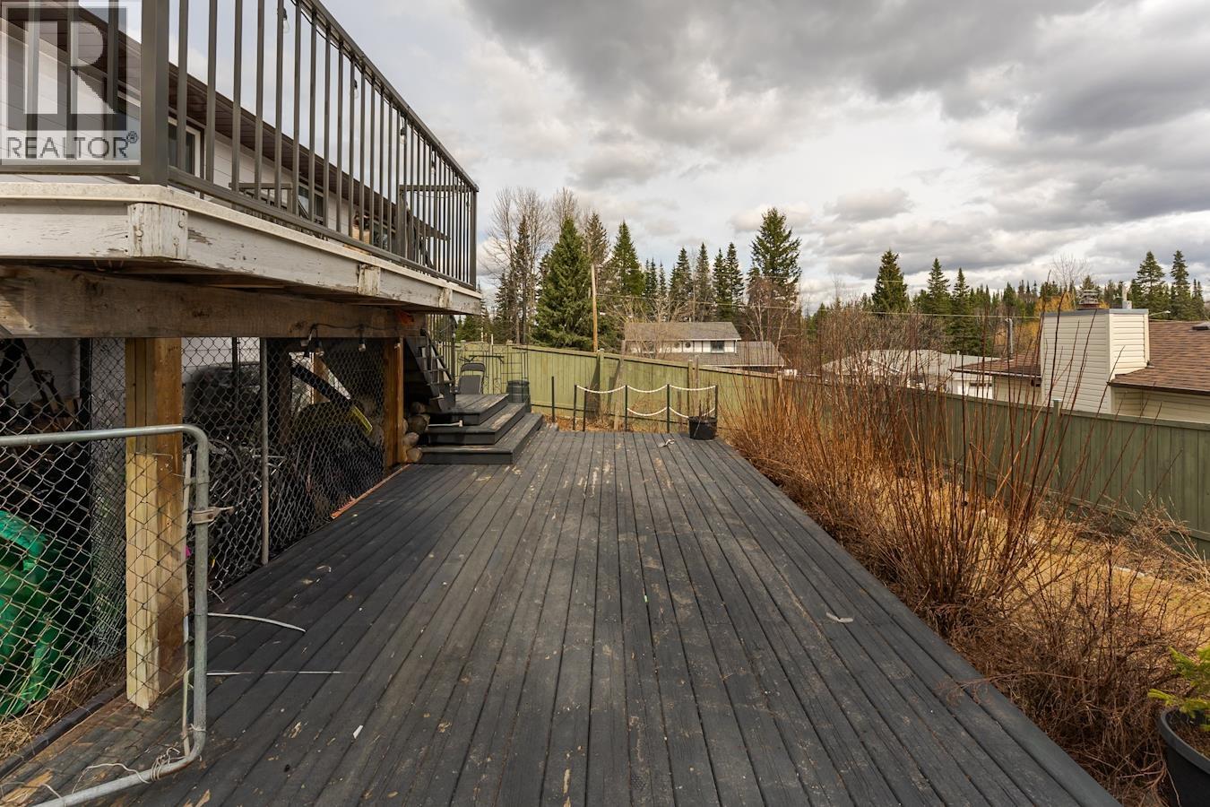 2978 OAKRIDGE CRESCENT - 37