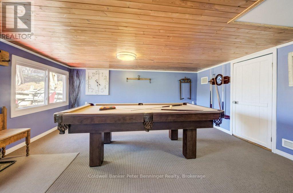 Rec room