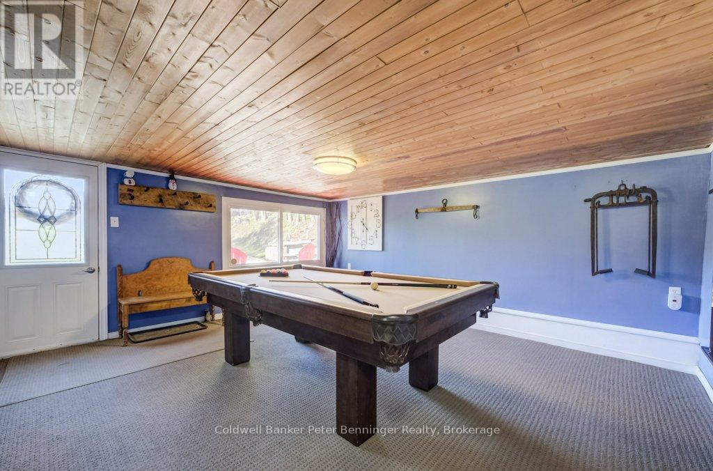 Rec room
