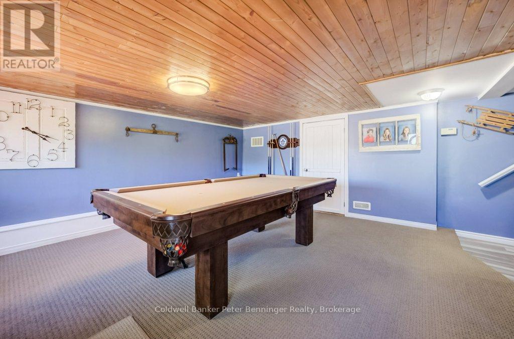 Rec room