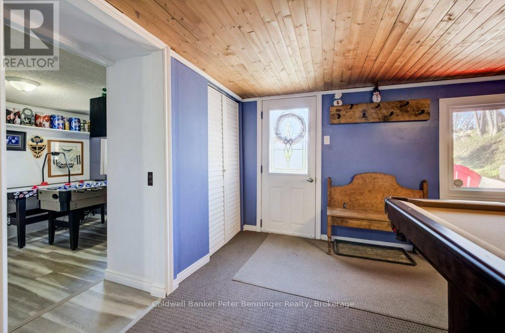 Rec room