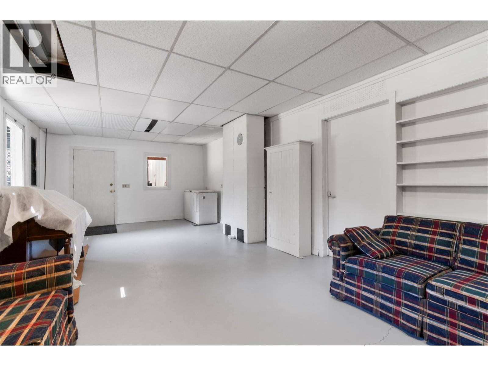 3840 Cameron Road - 38