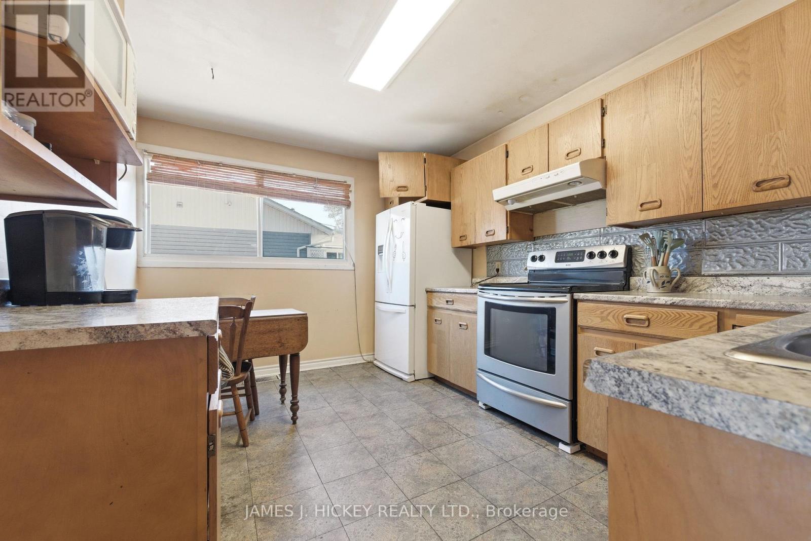 38 BEACH AVENUE - 12
