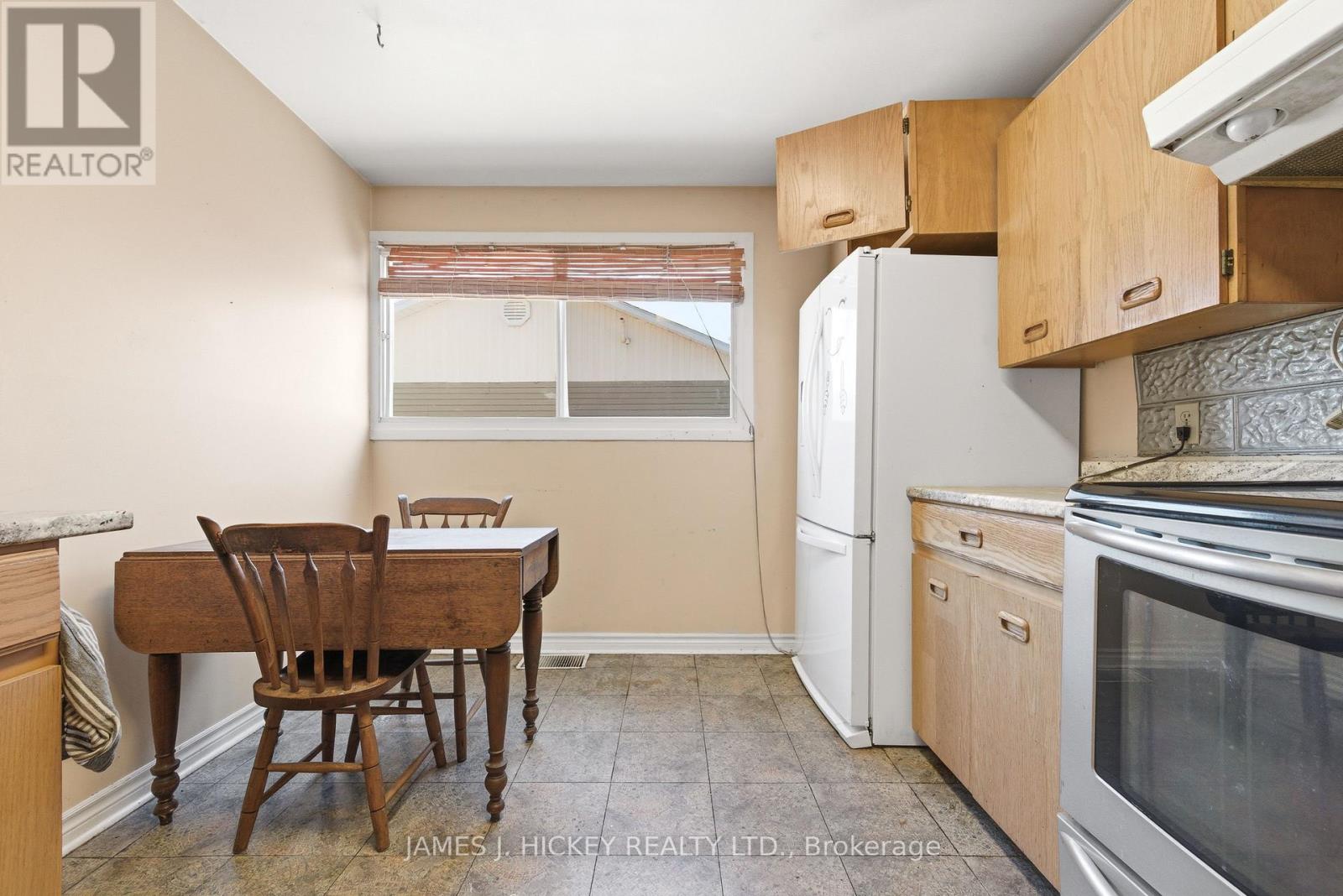 38 BEACH AVENUE - 13