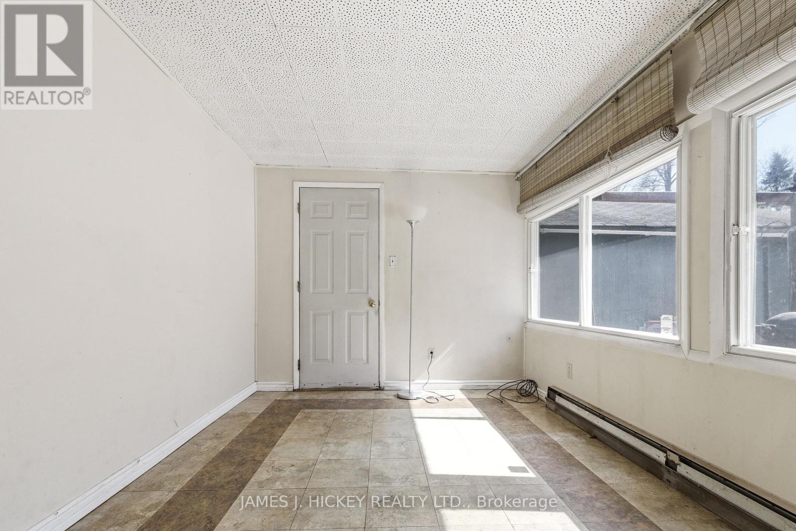 38 BEACH AVENUE - 16