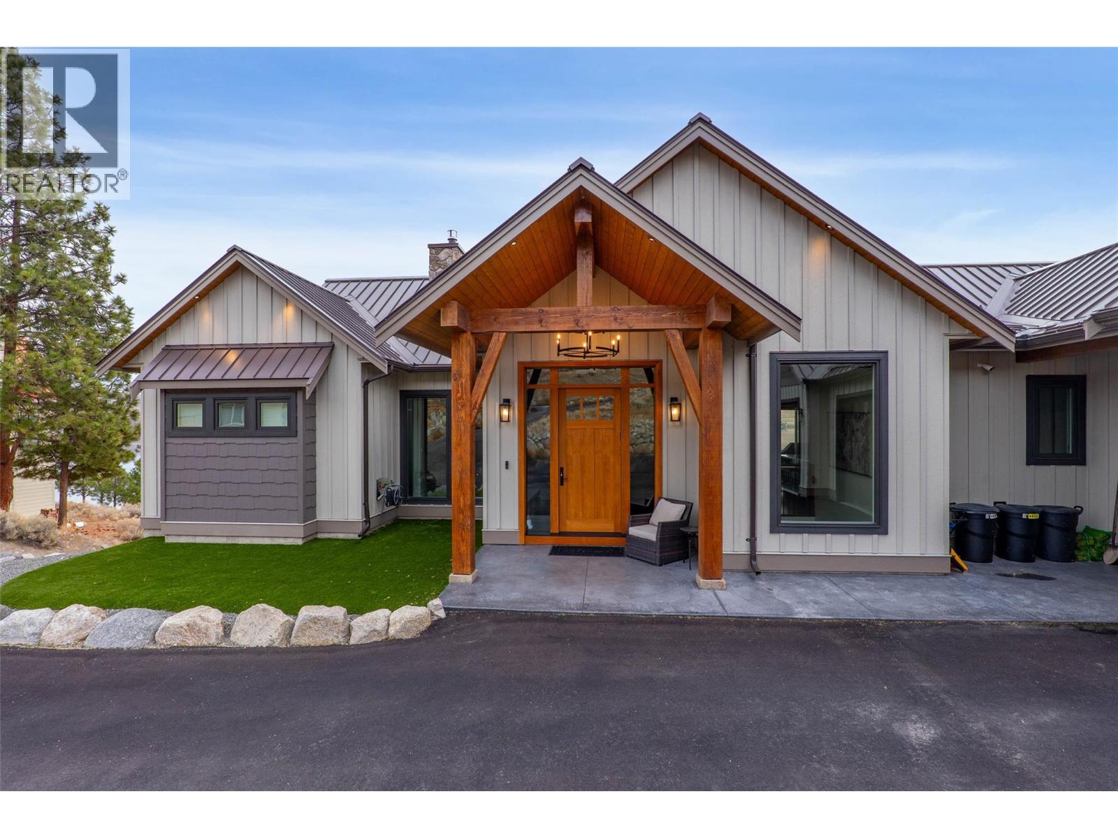 6564 Monck Park Road - 6