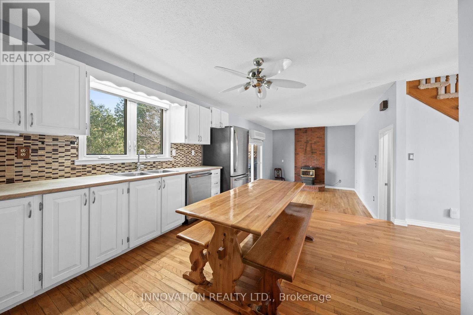 114 POOLE STREET — photo 10