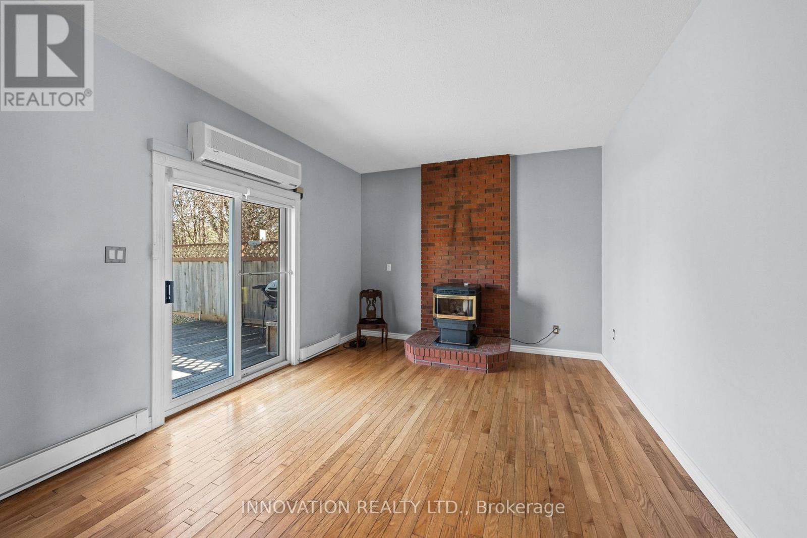 114 POOLE STREET — photo 12