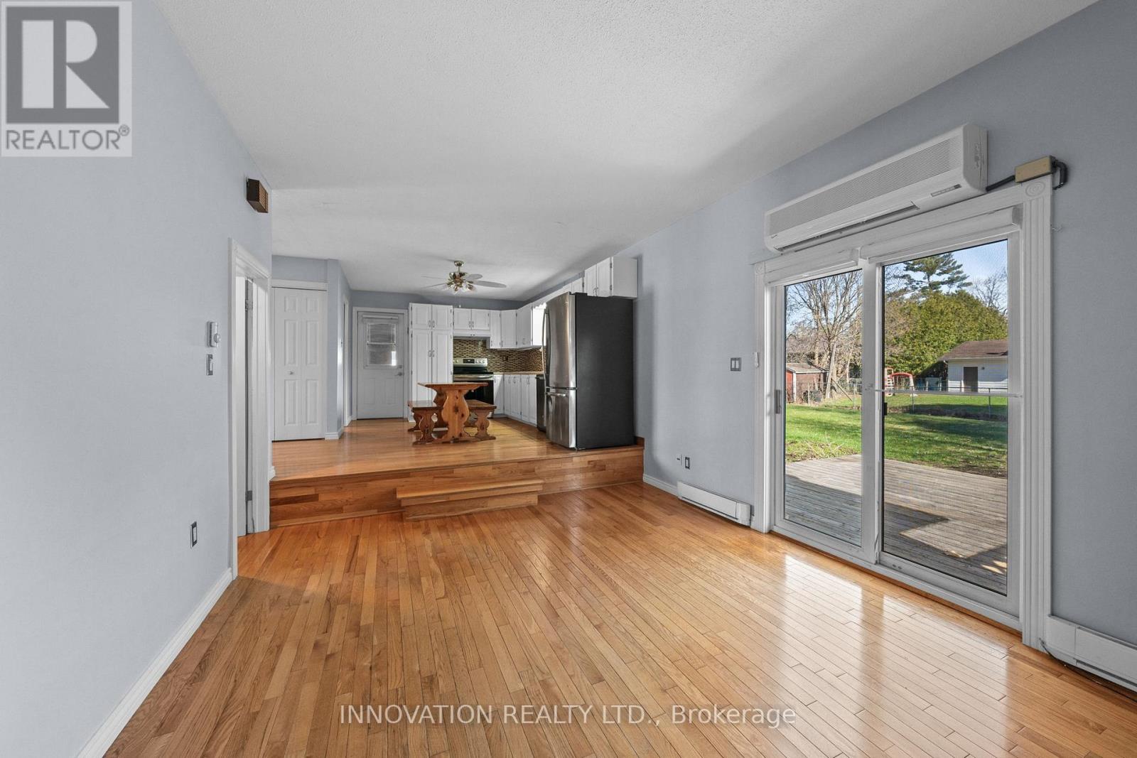 114 POOLE STREET — photo 14