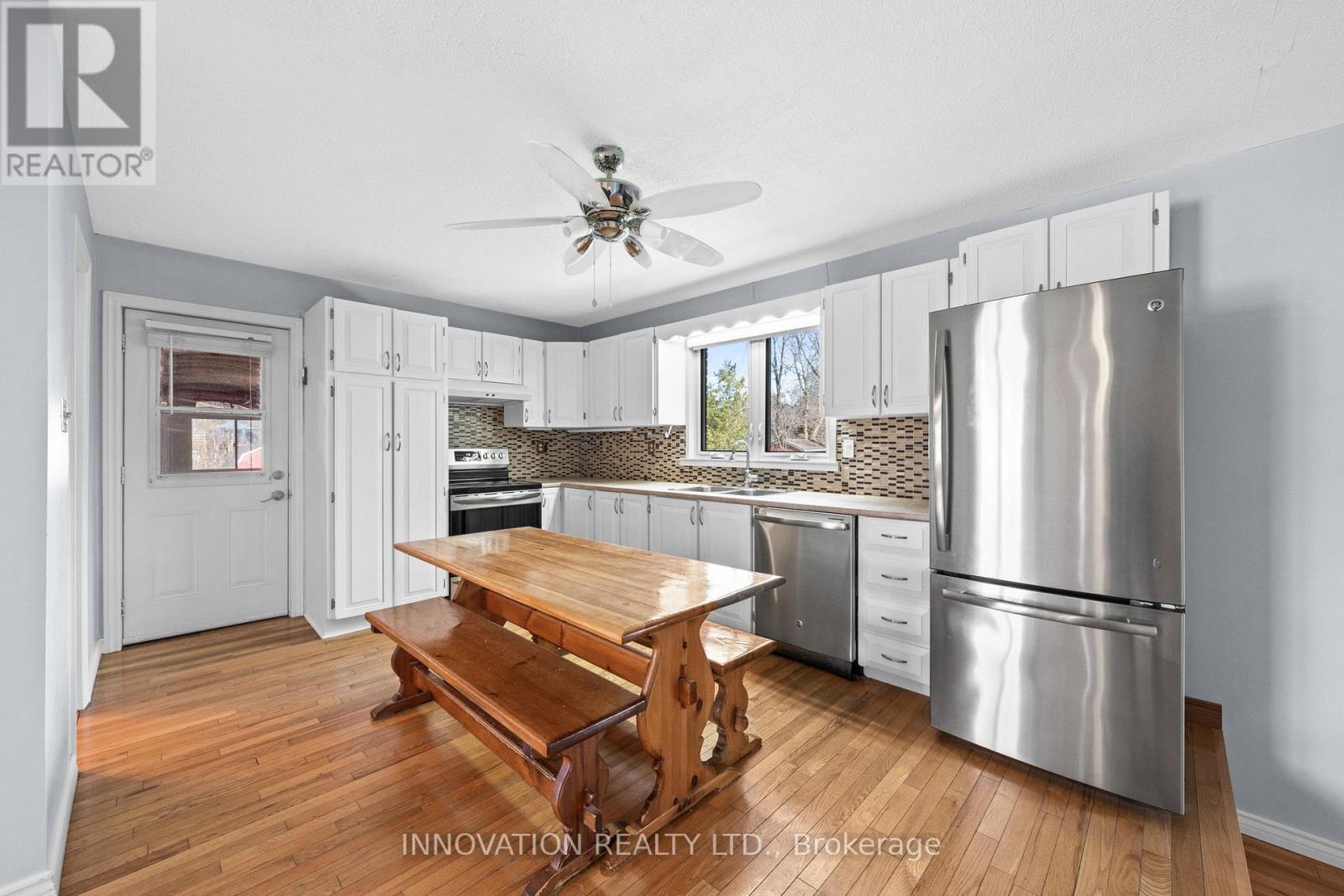 114 POOLE STREET — photo 8