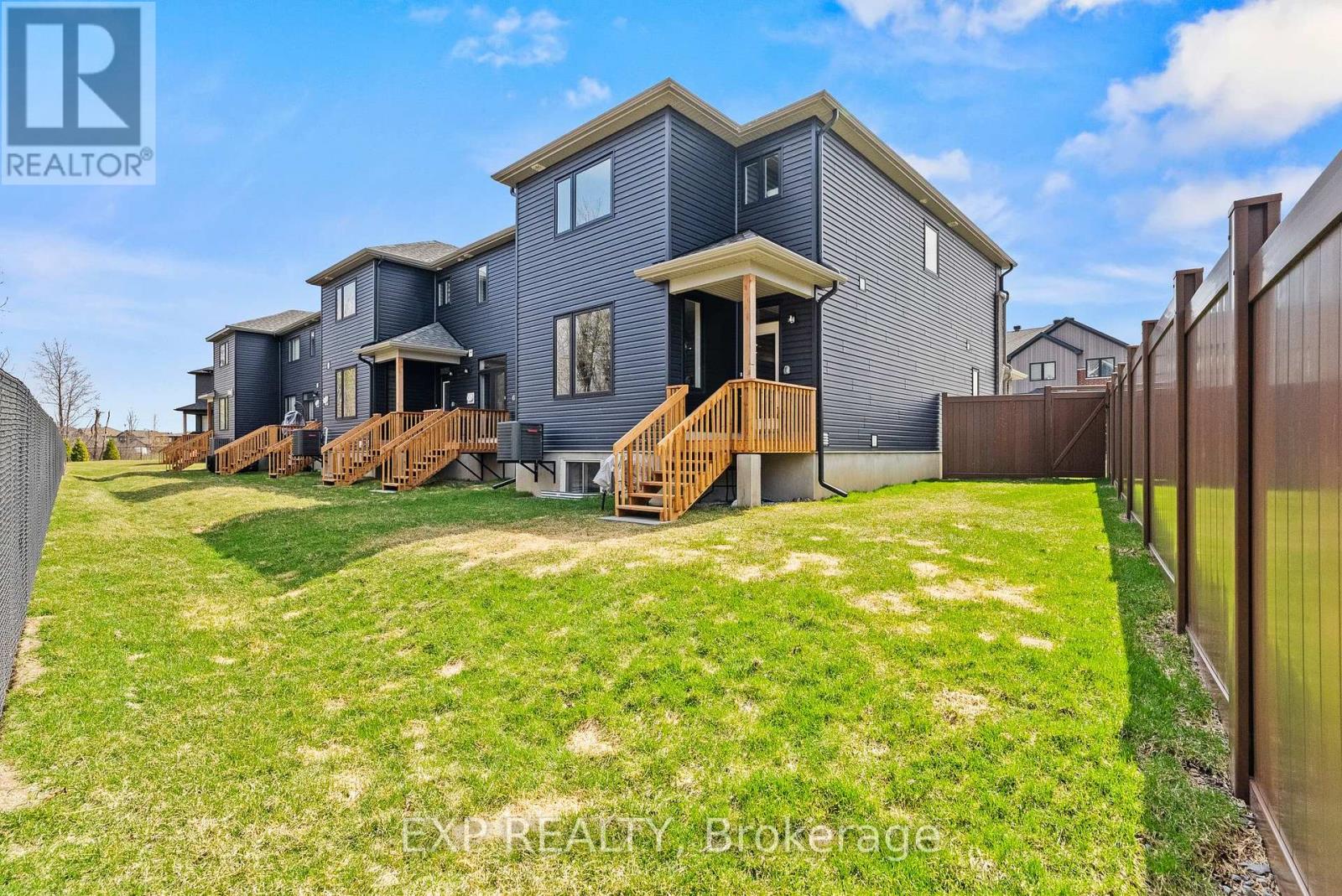 419 CLUBTAIL PRIVATE - 44