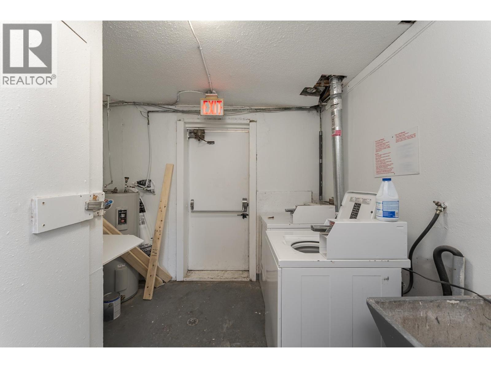 3806 5TH AVENUE - 36