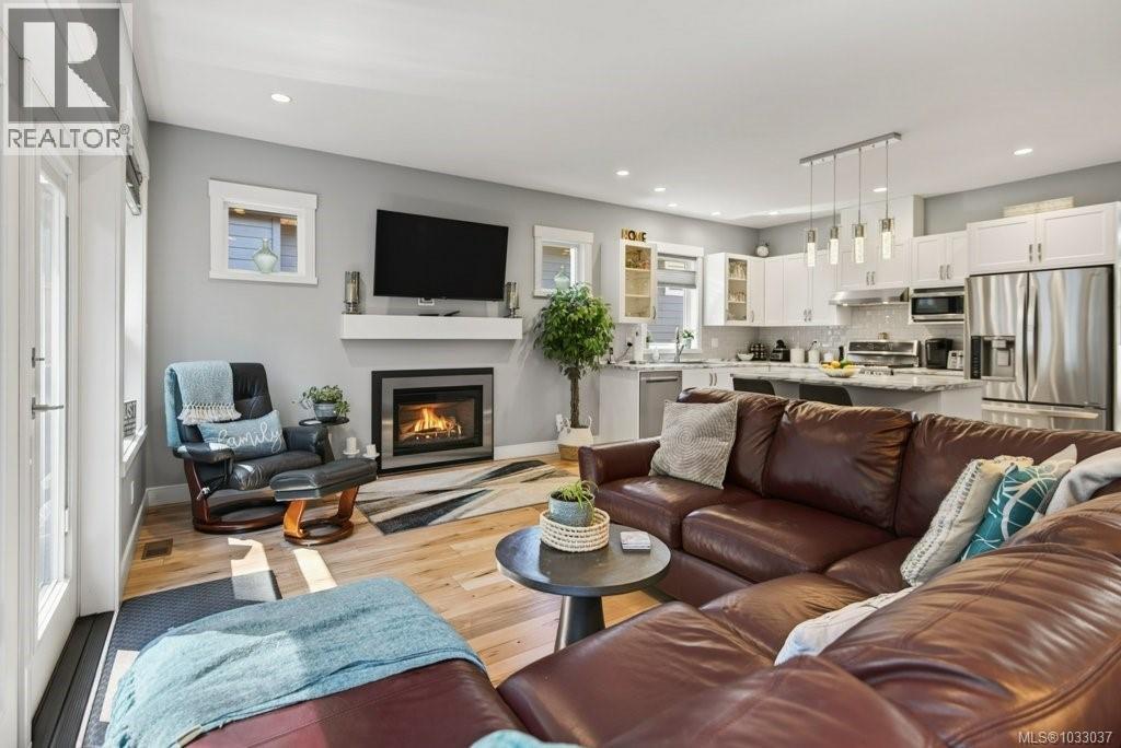 3028 Swanson St - 12