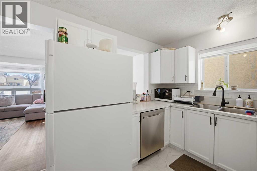 80 MARTINGLEN WAY NE - 13